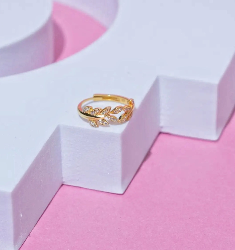 Everlast 925 Sterling Silver Adjustable Zircon Leaf Ring for Women & Girls