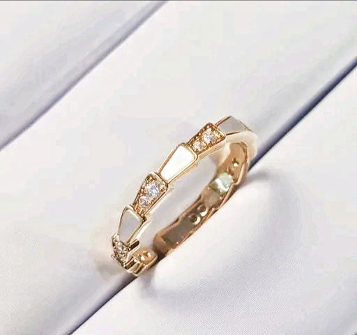 Everlast Trendy Gold Plated Anti-Tarnish Zircon Ring
