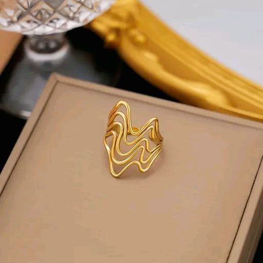 Modern Halo Gold Ring