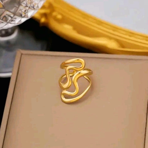 Radiant Edge Gold Ring