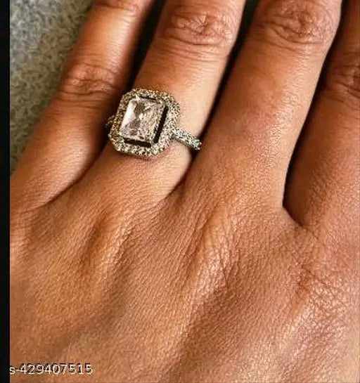 Allure Chunky Silver Ring with Glittering American Diamonds – Free Size