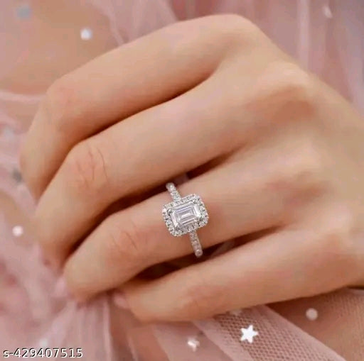 Allure Chunky Silver Ring with Glittering American Diamonds – Free Size